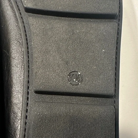 Bruno Magli Teramo Loafer in Black - Men’s 10.5 - Picture 7 of 10